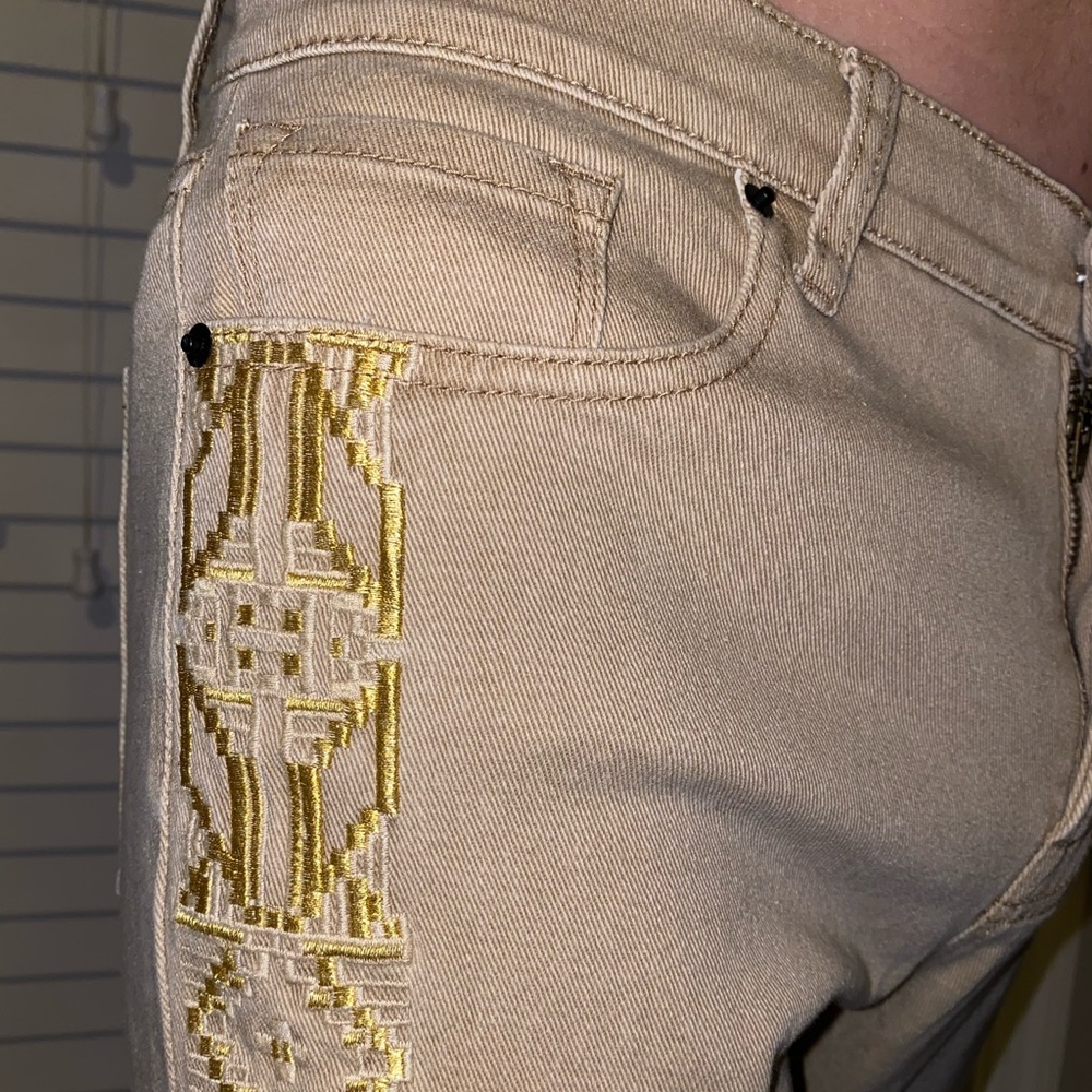 Urban Outfitters - Embroidered Denim Pant